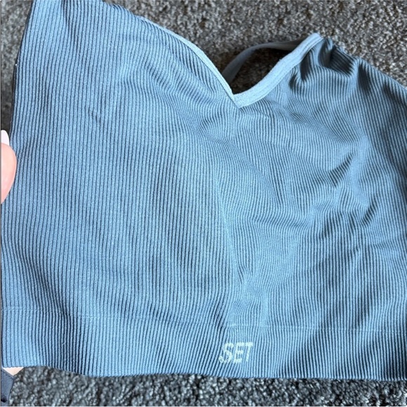 SET Active Seamless Gray Sports Bra (M) & Legging (S) Set - Picture 2 of 4